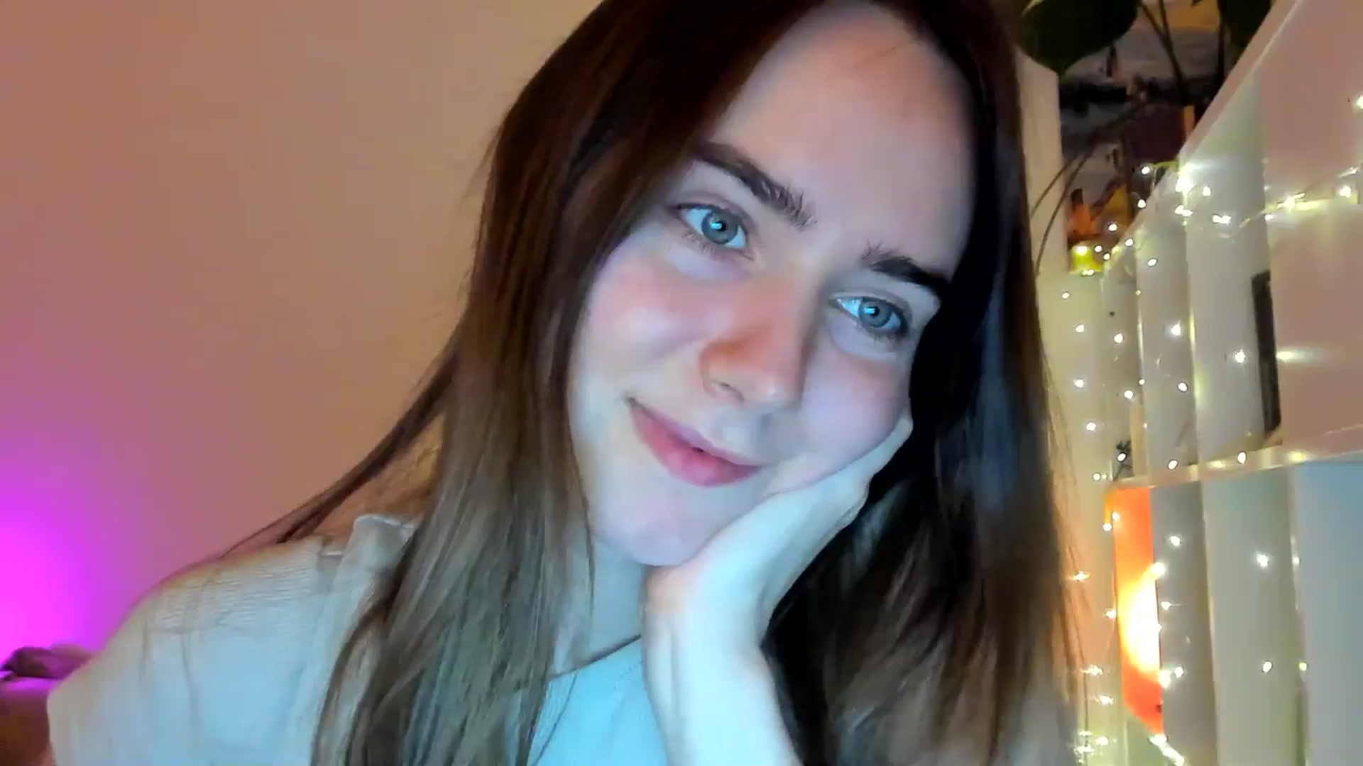 Gallery image thumbnail from OhAlisa's myfreecams stream on, 02/07/2026, 15:59 image 16 of 20