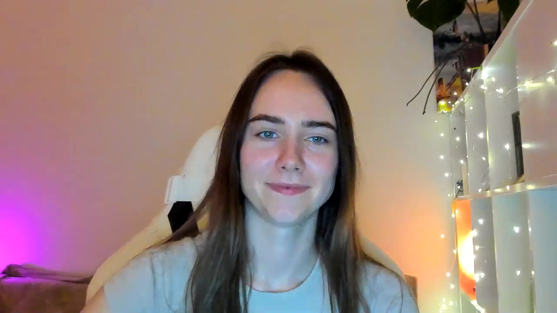 Gallery image thumbnail from OhAlisa's myfreecams stream on, 02/07/2026, 15:59 image 15 of 20