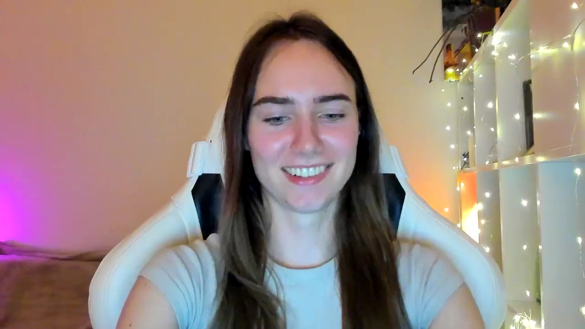 Gallery image thumbnail from OhAlisa's myfreecams stream on, 02/07/2026, 18:01 image 12 of 20