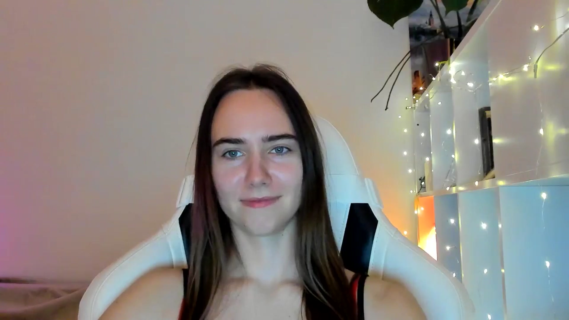 Gallery image thumbnail from OhAlisa's myfreecams stream on, 02/08/2026, 15:40 image 15 of 20
