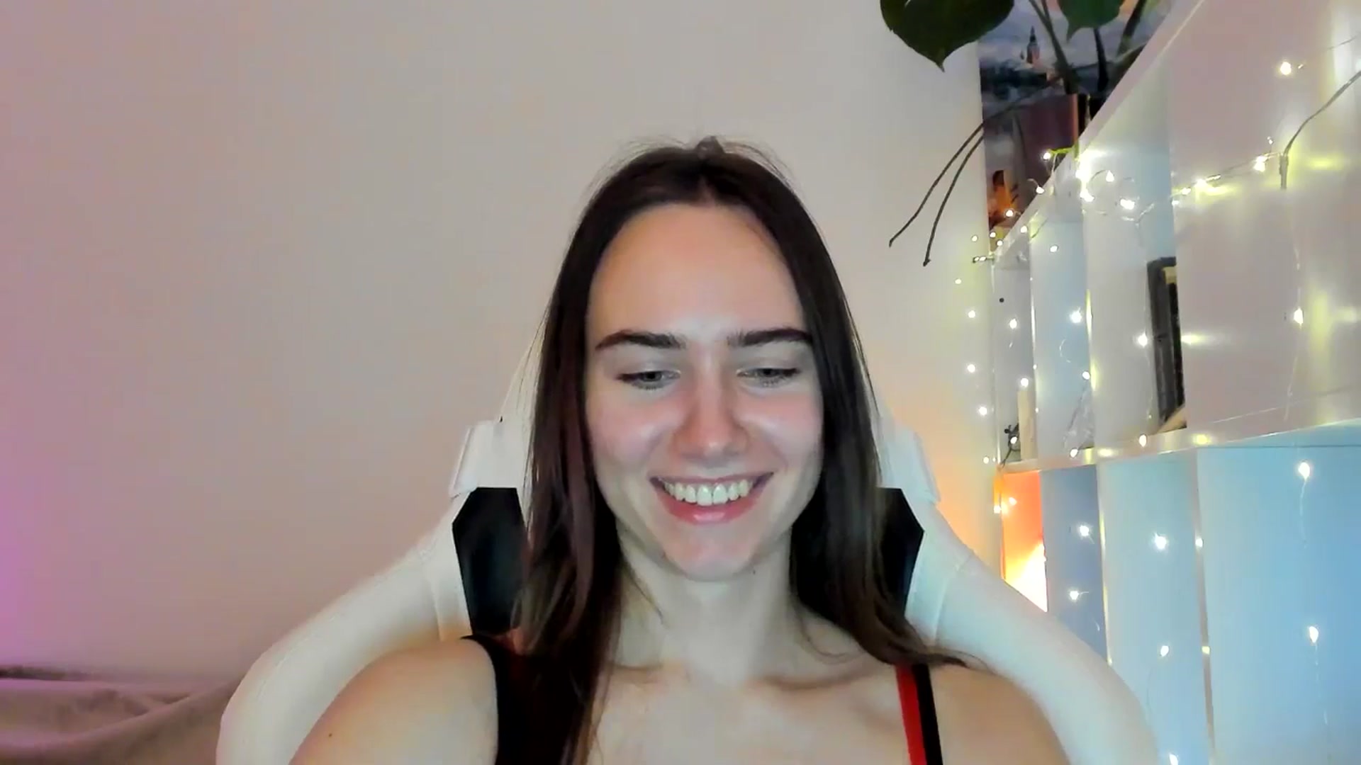 Gallery image thumbnail from OhAlisa's myfreecams stream on, 02/08/2026, 15:40 image 13 of 20