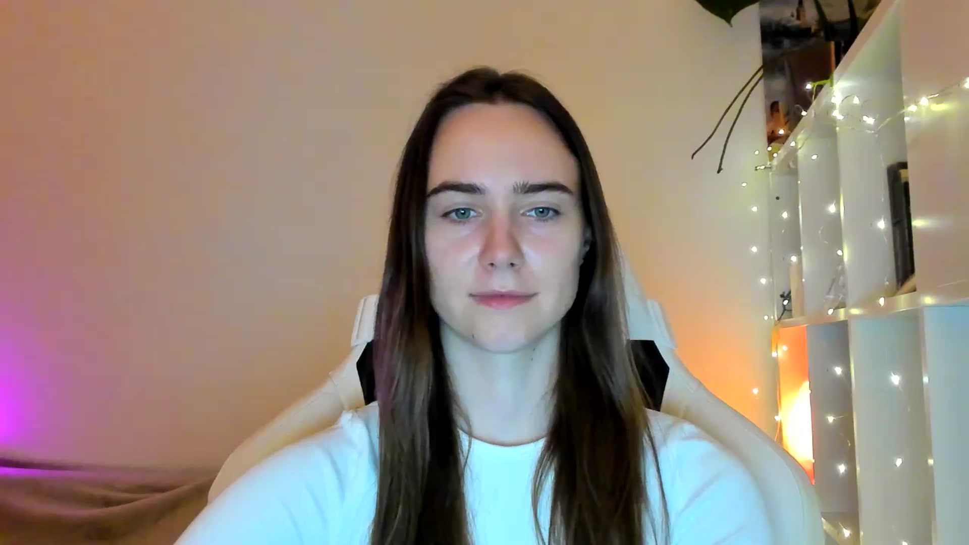 Gallery image thumbnail from OhAlisa's myfreecams stream on, 02/08/2026, 19:01 image 8 of 20