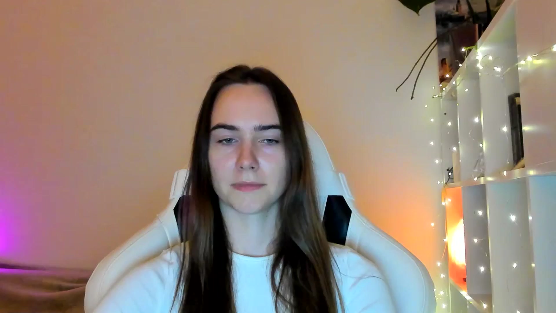 Gallery image thumbnail from OhAlisa's myfreecams stream on, 02/08/2026, 19:01 image 1 of 20