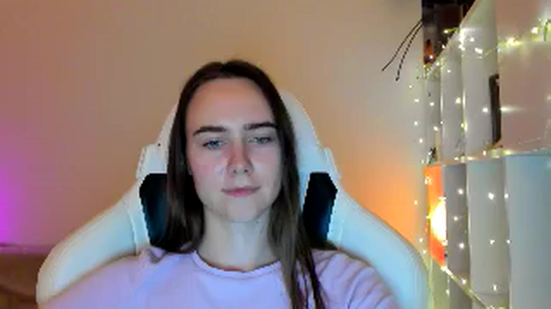 Gallery image thumbnail from OhAlisa's myfreecams stream on, 02/09/2026, 18:40 image 17 of 20