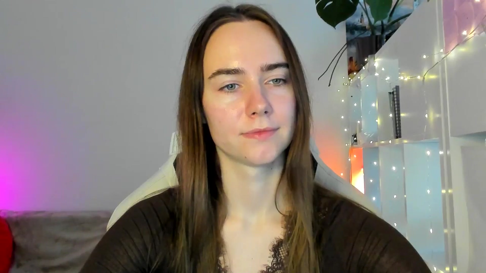 Gallery image thumbnail from OhAlisa's myfreecams stream on, 02/11/2026, 16:04 image 3 of 20