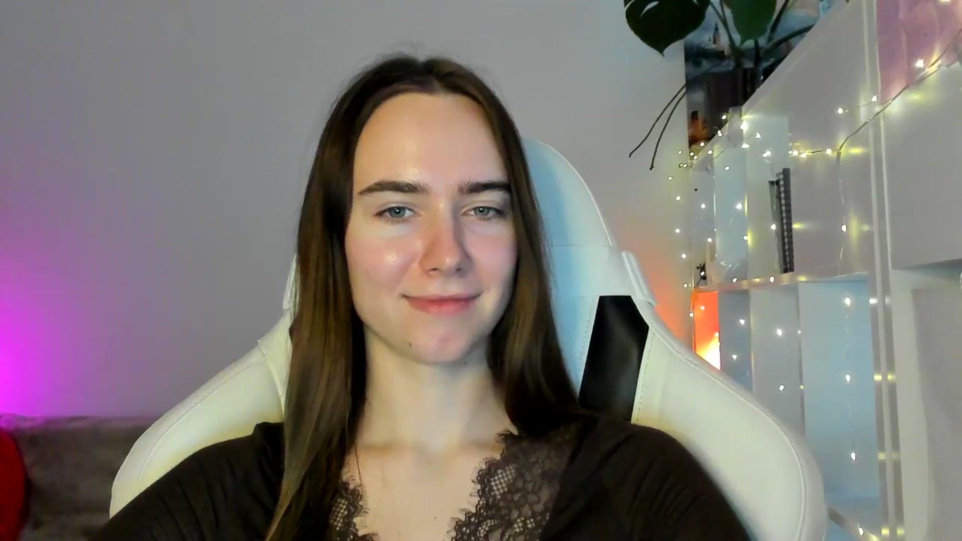 Gallery image thumbnail from OhAlisa's myfreecams stream on, 02/11/2026, 16:04 image 8 of 20
