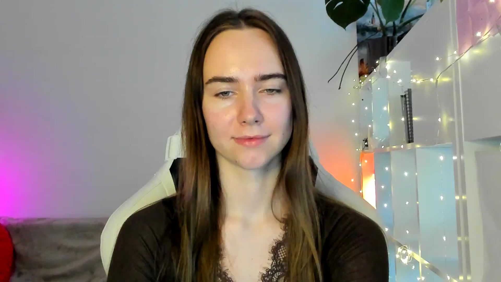 Gallery image thumbnail from OhAlisa's myfreecams stream on, 02/11/2026, 16:04 image 4 of 20