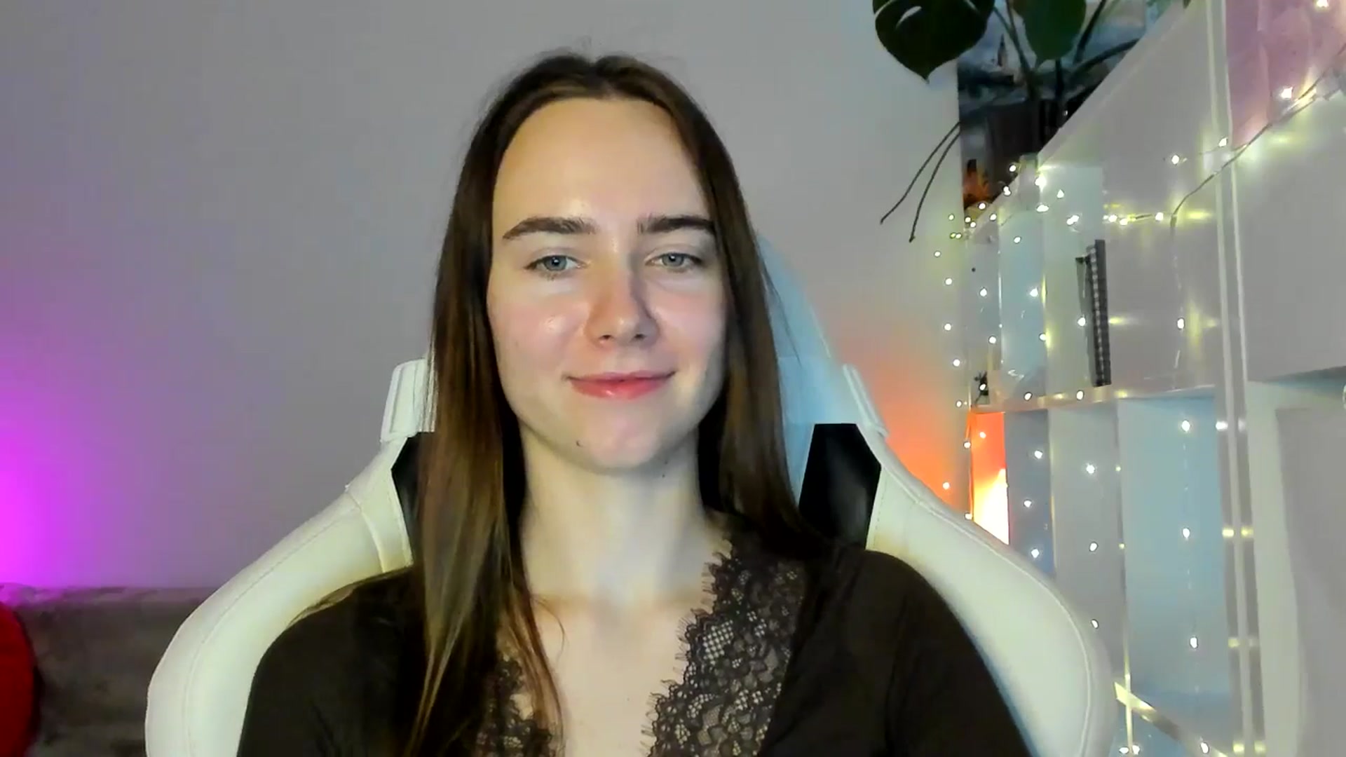 Gallery image thumbnail from OhAlisa's myfreecams stream on, 02/11/2026, 16:04 image 11 of 20