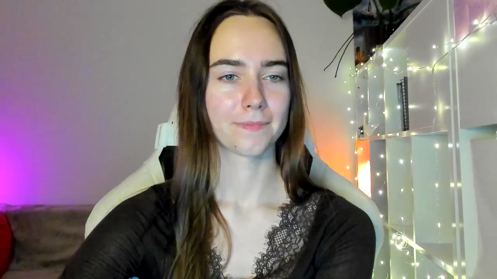Gallery image thumbnail from OhAlisa's myfreecams stream on, 02/11/2026, 16:45 image 3 of 20