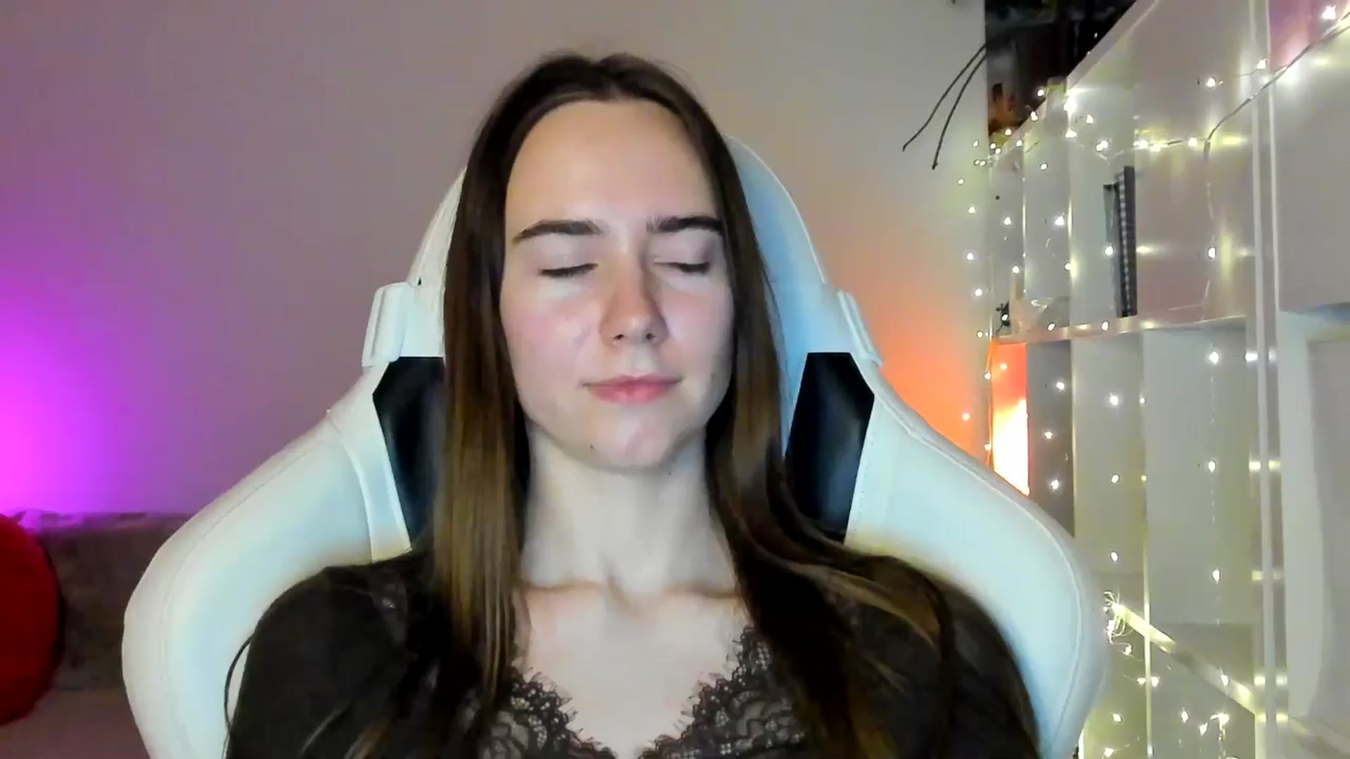 Gallery image thumbnail from OhAlisa's myfreecams stream on, 02/11/2026, 16:45 image 20 of 20