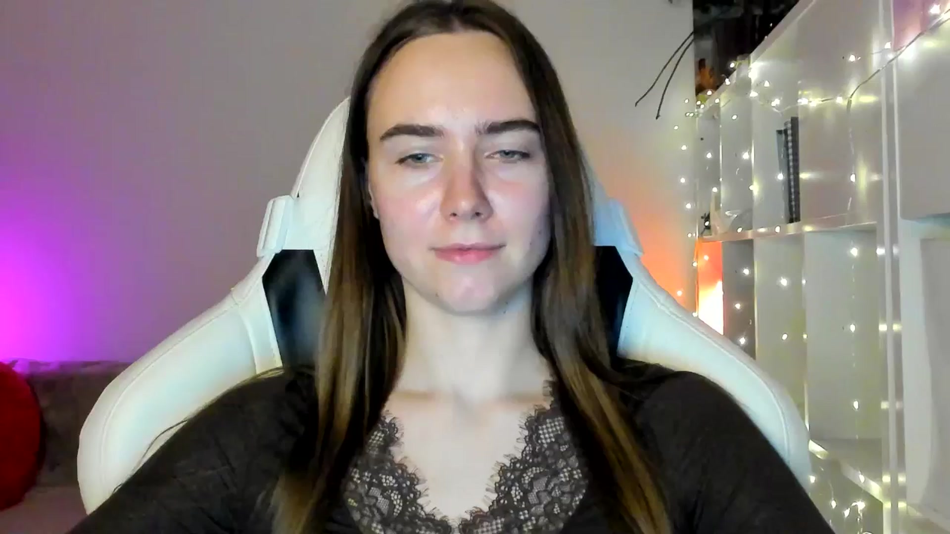Gallery image thumbnail from OhAlisa's myfreecams stream on, 02/11/2026, 16:45 image 8 of 20