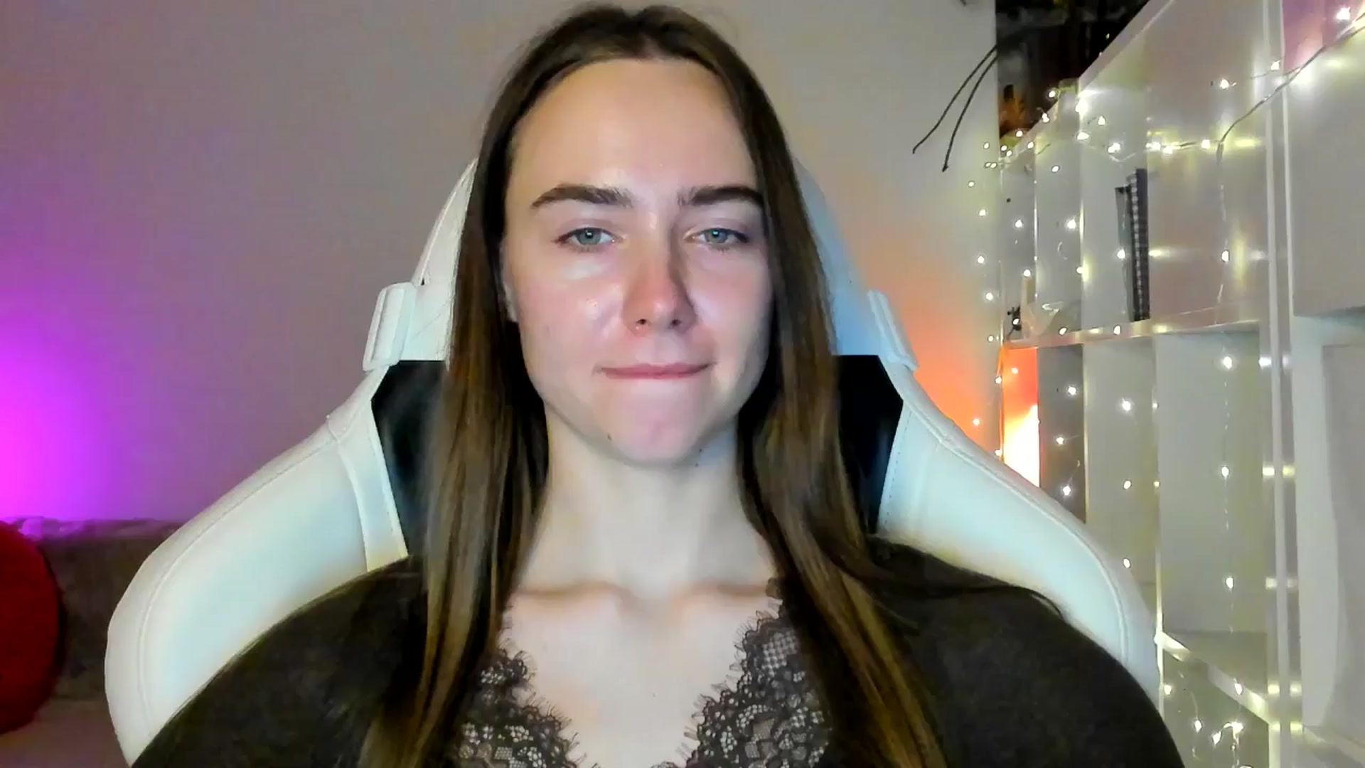 Gallery image thumbnail from OhAlisa's myfreecams stream on, 02/11/2026, 16:45 image 9 of 20