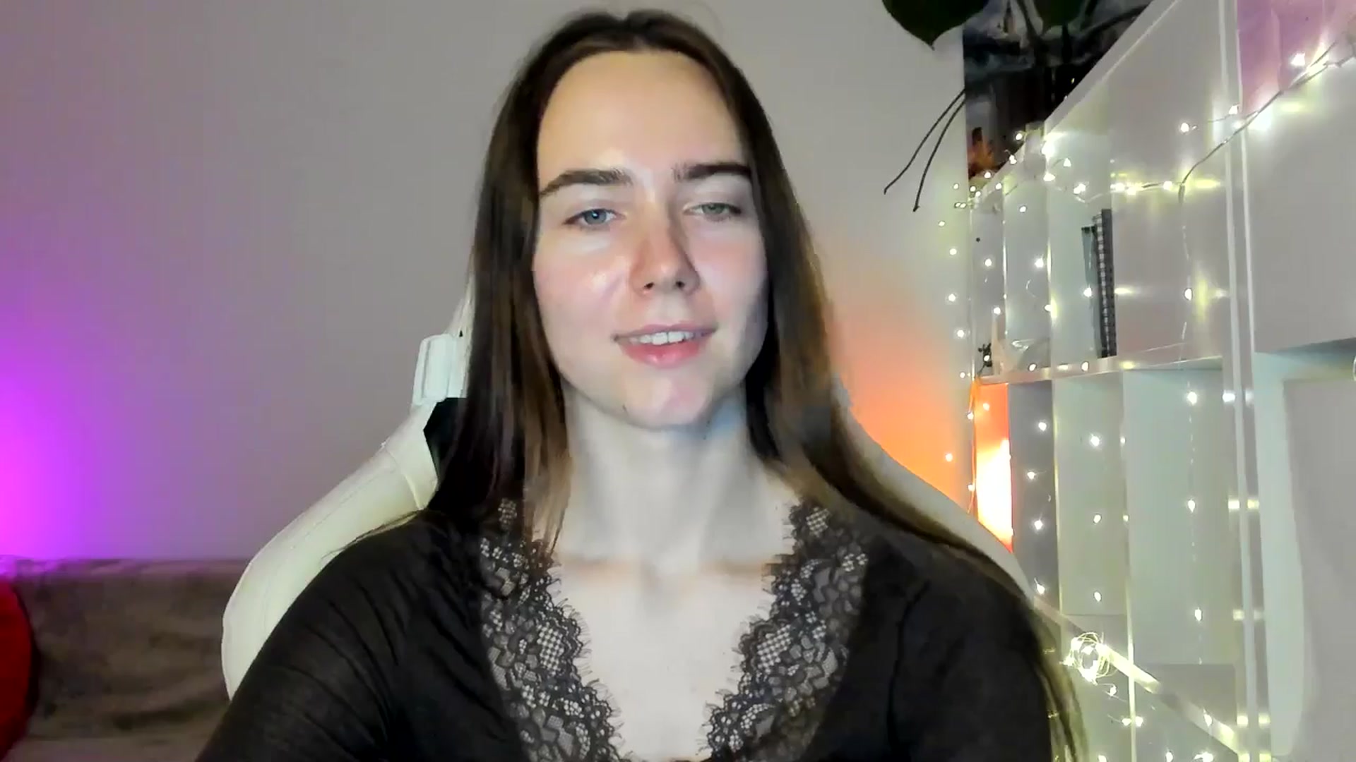 Gallery image thumbnail from OhAlisa's myfreecams stream on, 02/11/2026, 16:45 image 4 of 20