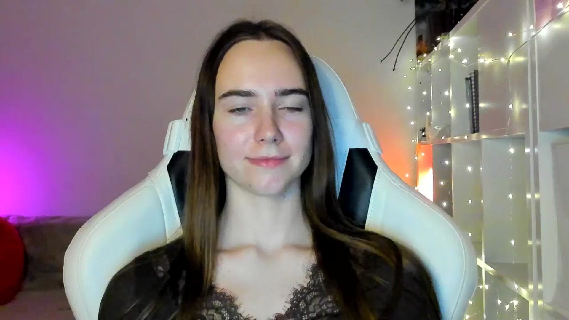 Gallery image thumbnail from OhAlisa's myfreecams stream on, 02/11/2026, 16:45 image 19 of 20