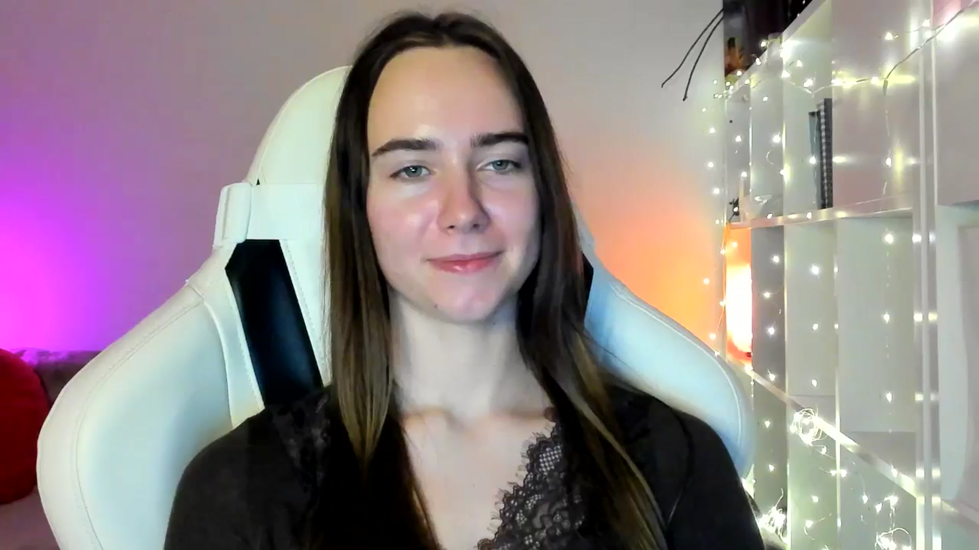 Gallery image thumbnail from OhAlisa's myfreecams stream on, 02/11/2026, 18:23 image 19 of 20