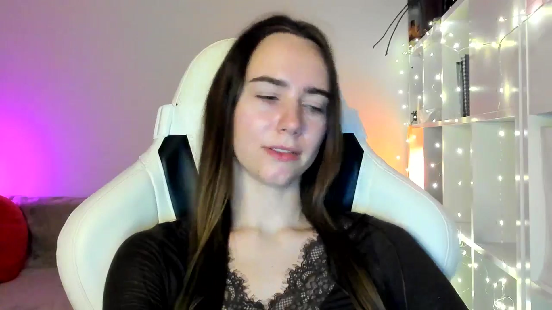 Gallery image thumbnail from OhAlisa's myfreecams stream on, 02/11/2026, 18:23 image 18 of 20