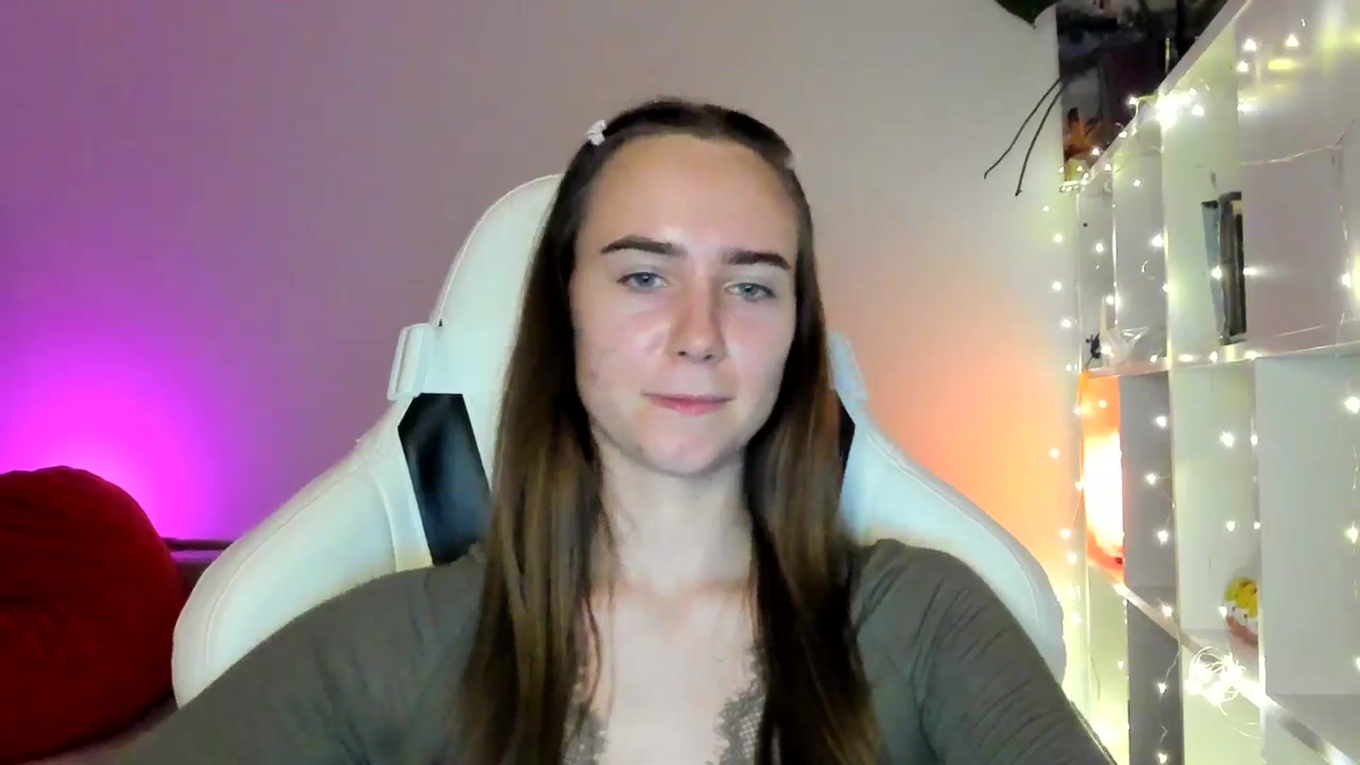 Gallery image thumbnail from OhAlisa's myfreecams stream on, 02/13/2026, 19:09 image 15 of 20