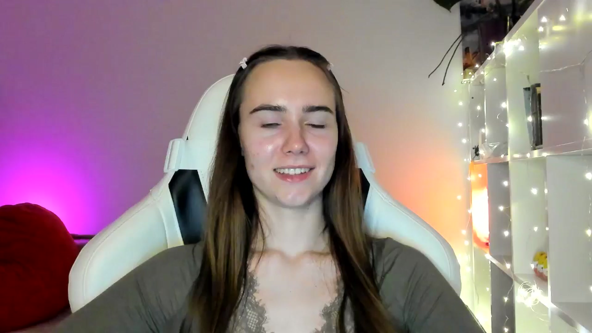 Gallery image thumbnail from OhAlisa's myfreecams stream on, 02/13/2026, 19:09 image 12 of 20
