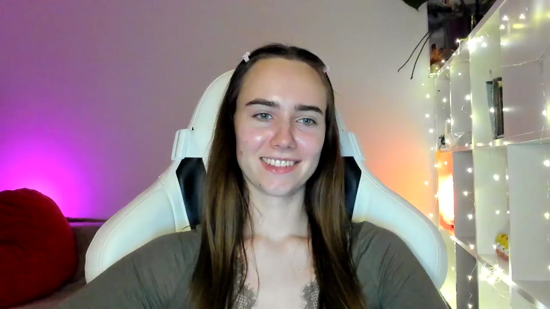 Gallery image thumbnail from OhAlisa's myfreecams stream on, 02/13/2026, 19:09 image 17 of 20