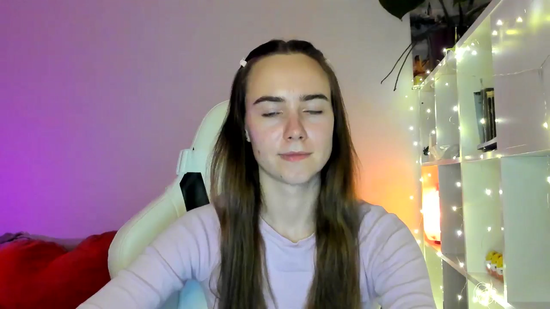 Gallery image thumbnail from OhAlisa's myfreecams stream on, 02/14/2026, 16:52 image 15 of 20