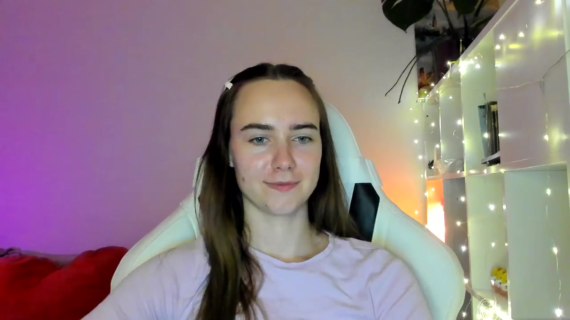 Gallery image thumbnail from OhAlisa's myfreecams stream on, 02/14/2026, 18:26 image 16 of 20