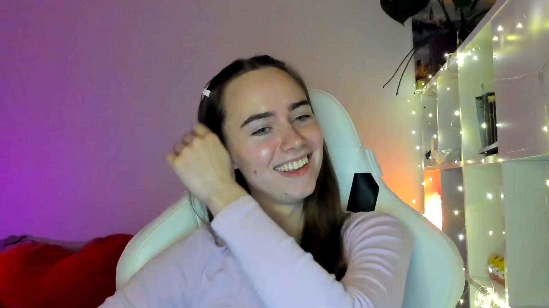 Gallery image thumbnail from OhAlisa's myfreecams stream on, 02/14/2026, 18:26 image 6 of 20