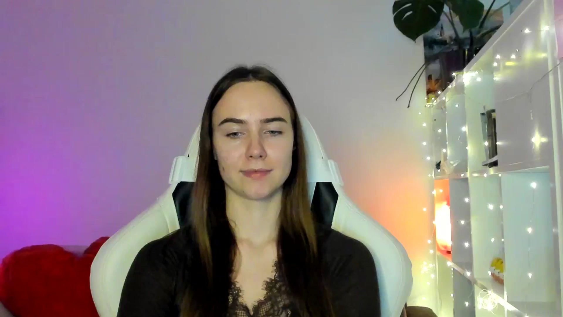 Gallery image thumbnail from OhAlisa's myfreecams stream on, 02/15/2026, 16:35 image 2 of 20