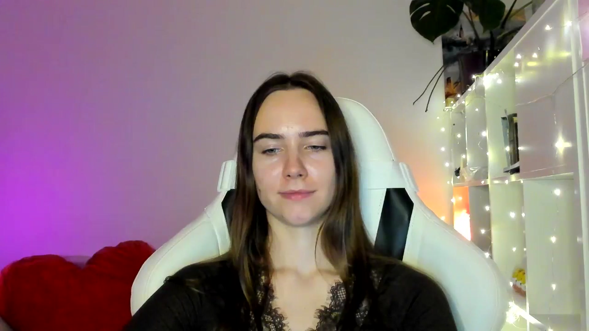 Gallery image thumbnail from OhAlisa's myfreecams stream on, 02/15/2026, 16:35 image 16 of 20