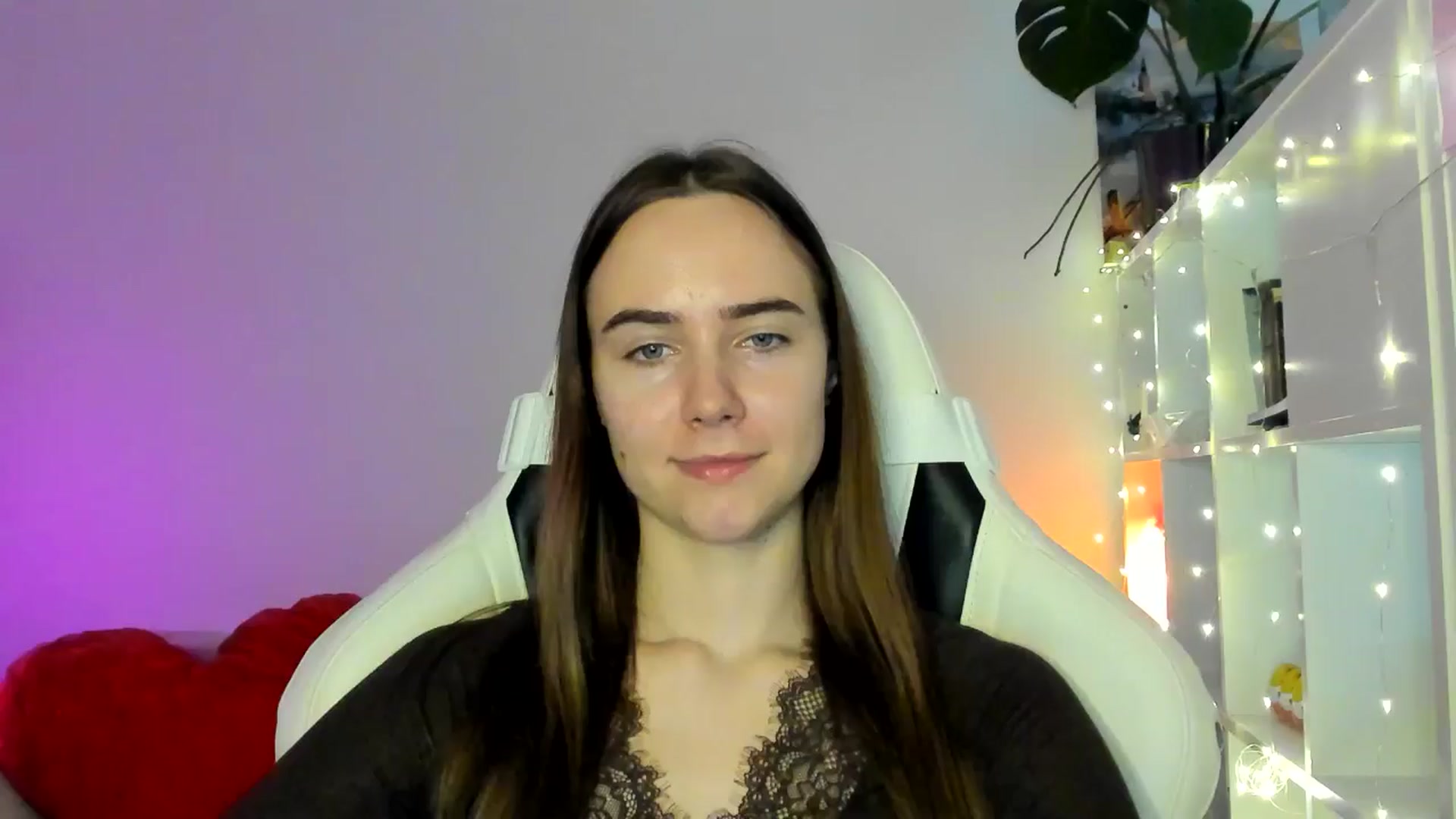 Gallery image thumbnail from OhAlisa's myfreecams stream on, 02/15/2026, 16:35 image 1 of 20