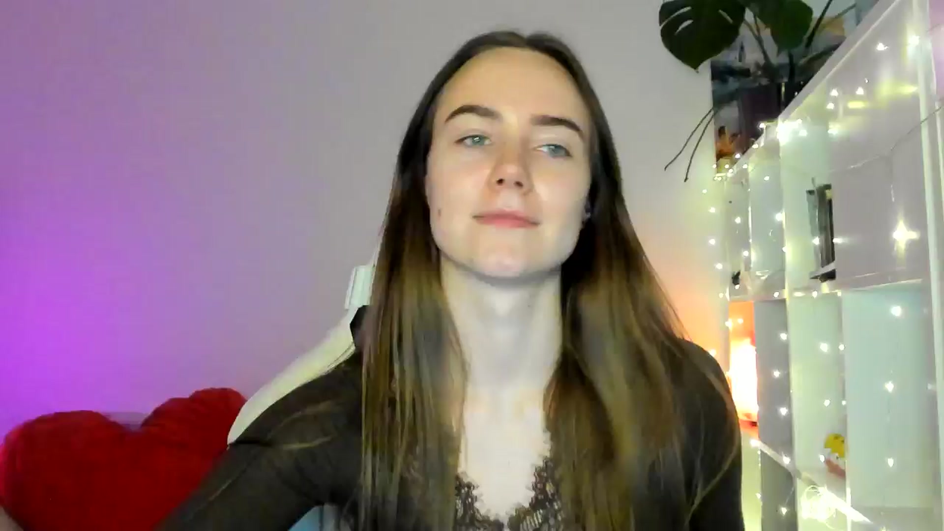 Gallery image thumbnail from OhAlisa's myfreecams stream on, 02/15/2026, 16:35 image 6 of 20