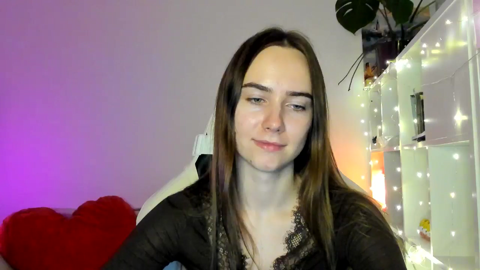 Gallery image thumbnail from OhAlisa's myfreecams stream on, 02/15/2026, 16:35 image 11 of 20