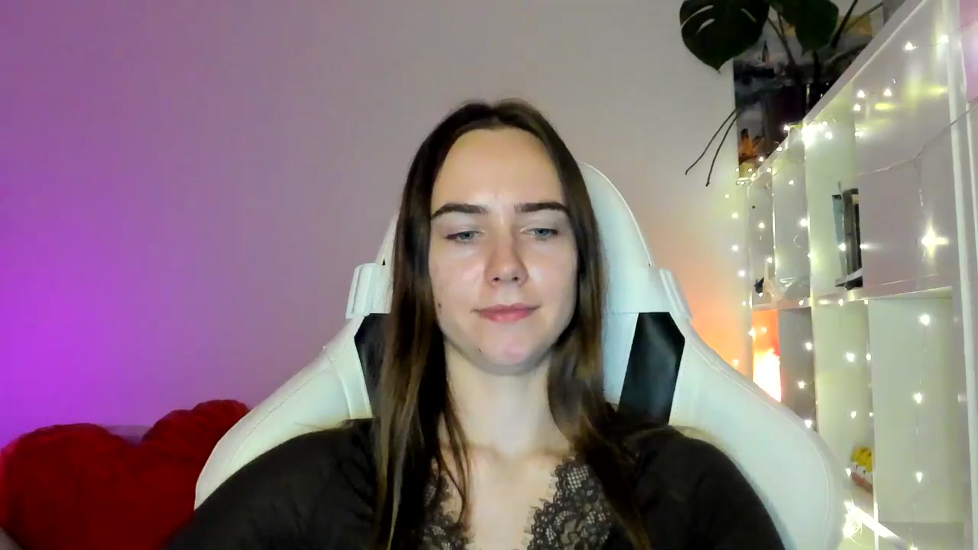 Gallery image thumbnail from OhAlisa's myfreecams stream on, 02/15/2026, 16:35 image 18 of 20