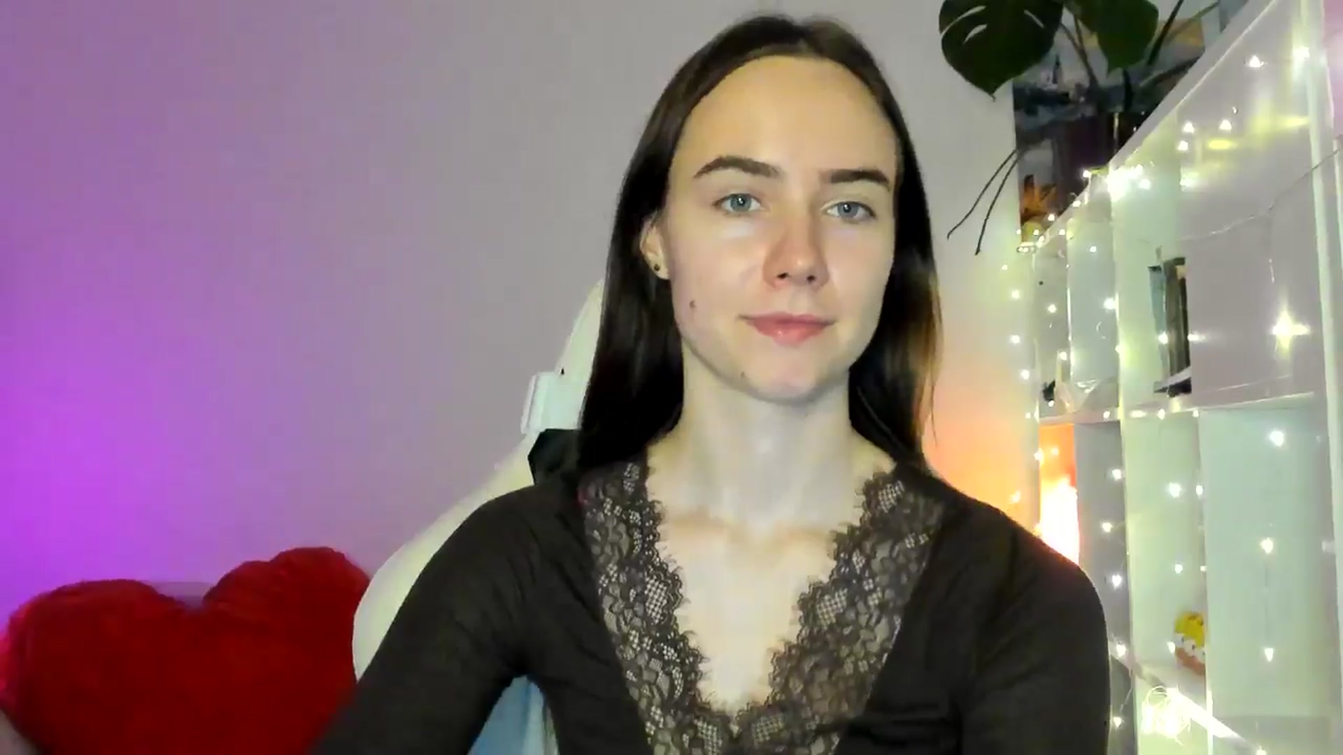 Gallery image thumbnail from OhAlisa's myfreecams stream on, 02/15/2026, 16:35 image 7 of 20