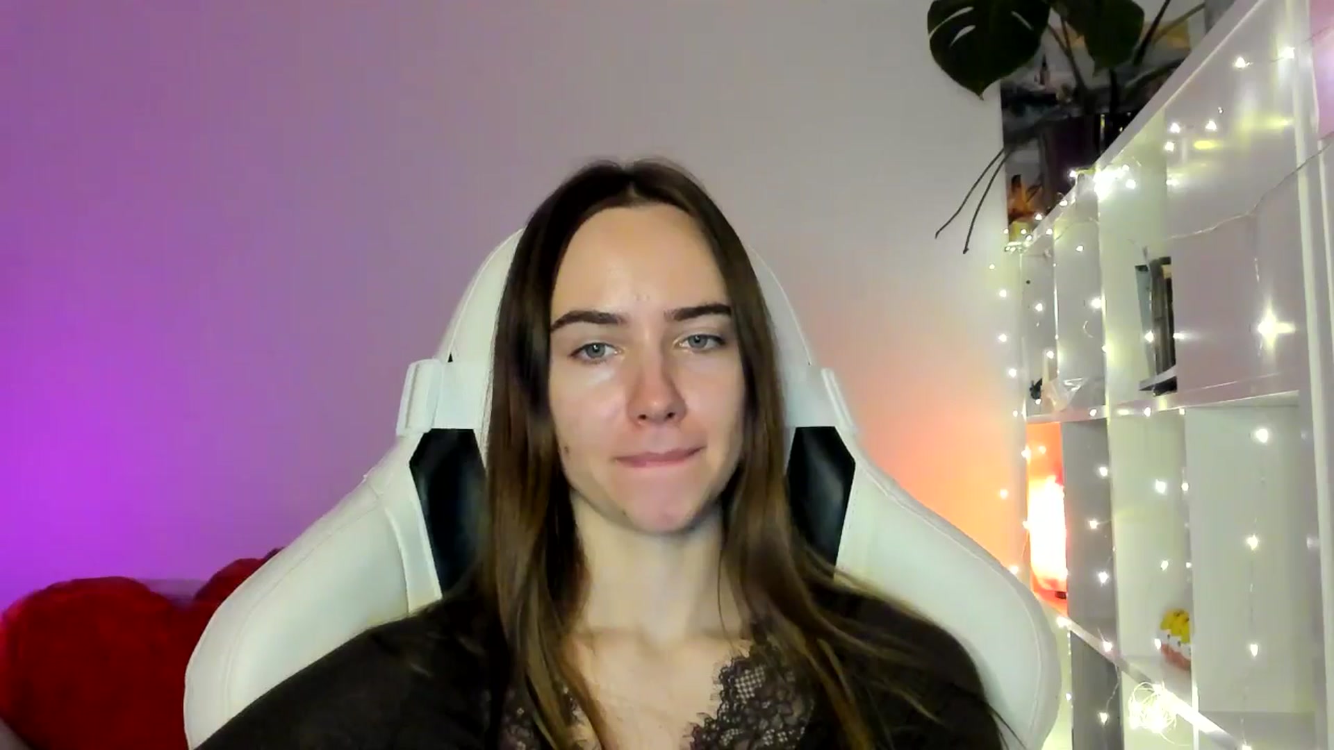 Gallery image thumbnail from OhAlisa's myfreecams stream on, 02/15/2026, 16:35 image 12 of 20