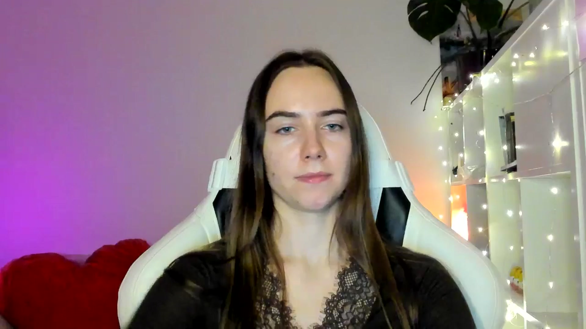 Gallery image thumbnail from OhAlisa's myfreecams stream on, 02/15/2026, 16:35 image 17 of 20