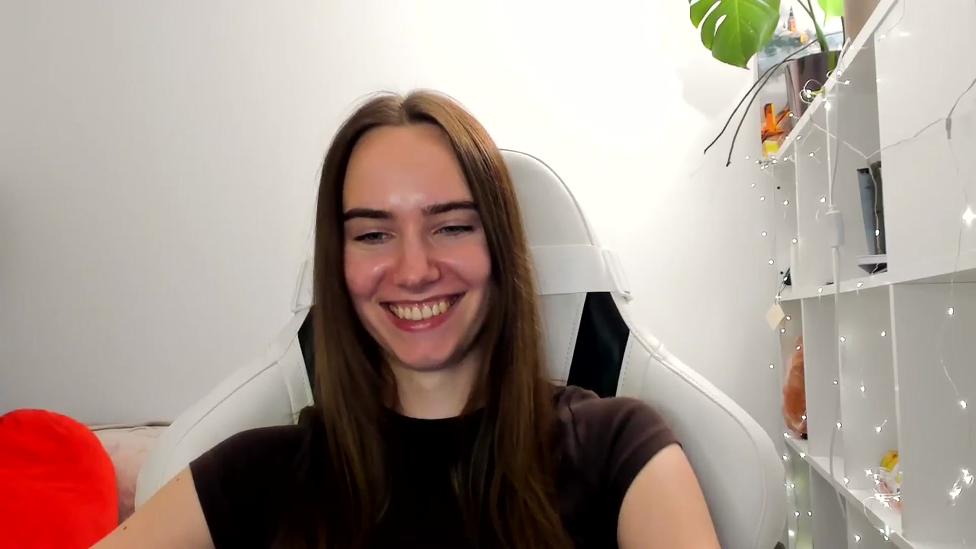 Gallery image thumbnail from OhAlisa's myfreecams stream on, 02/22/2026, 18:11 image 19 of 20