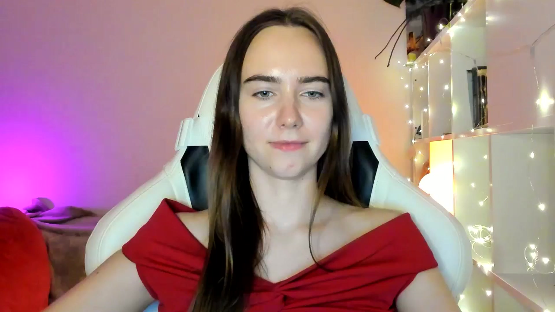 Gallery image thumbnail from OhAlisa's myfreecams stream on, 03/01/2026, 17:33 image 18 of 20