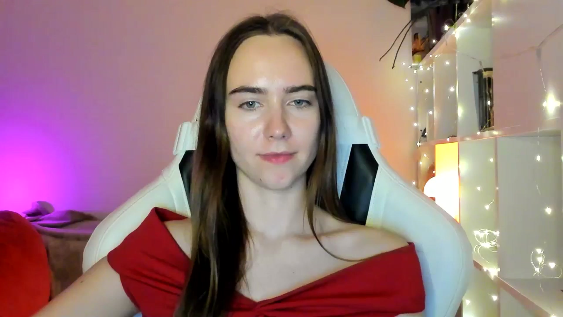 Gallery image thumbnail from OhAlisa's myfreecams stream on, 03/01/2026, 17:33 image 19 of 20