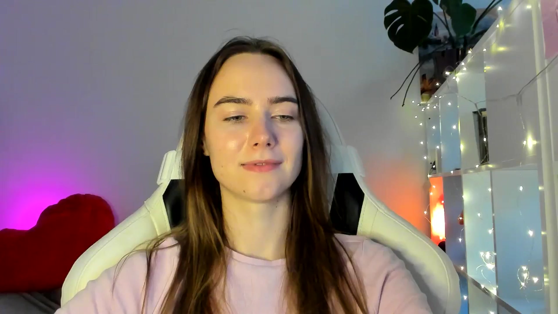 Gallery image thumbnail from OhAlisa's myfreecams stream on, 03/02/2026, 16:37 image 15 of 20