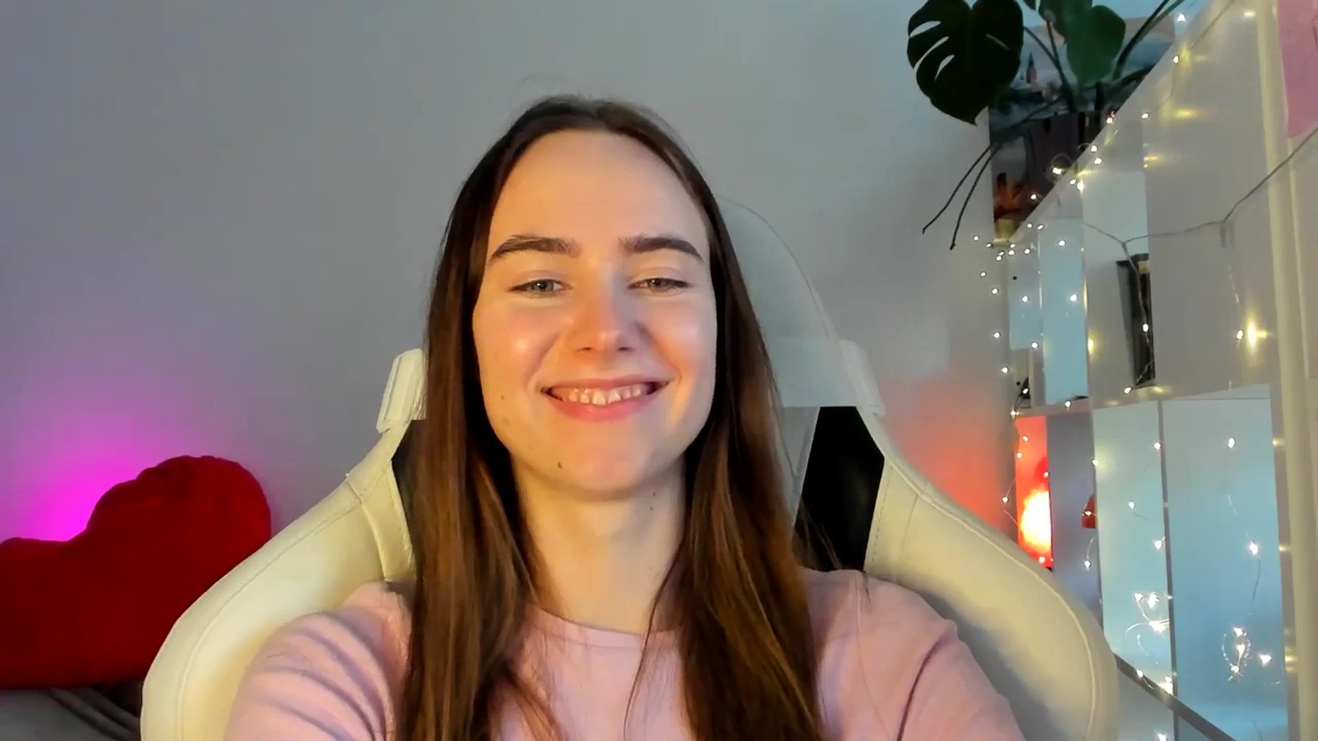 Gallery image thumbnail from OhAlisa's myfreecams stream on, 03/02/2026, 16:37 image 4 of 20