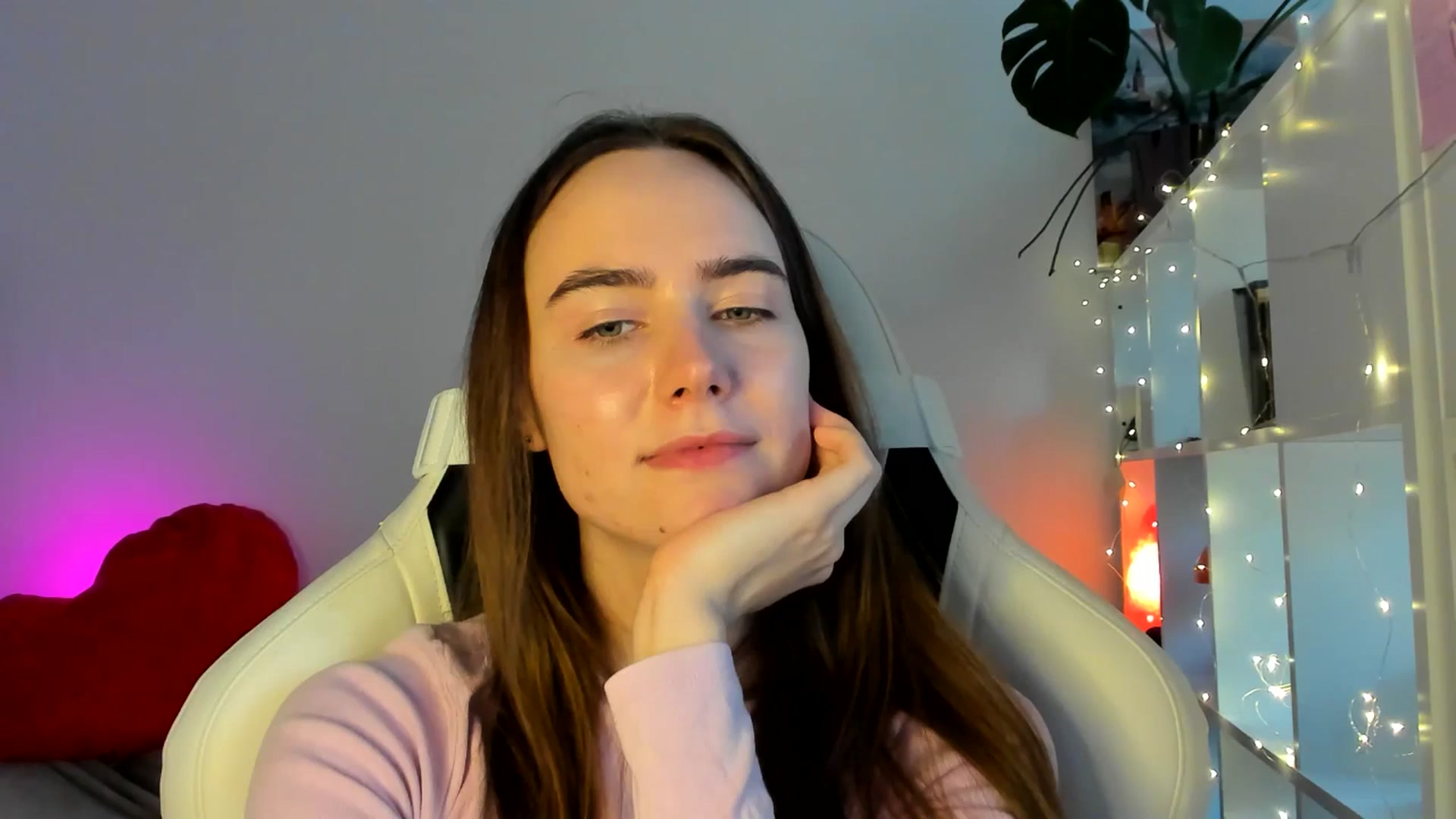 Gallery image thumbnail from OhAlisa's myfreecams stream on, 03/02/2026, 16:37 image 9 of 20