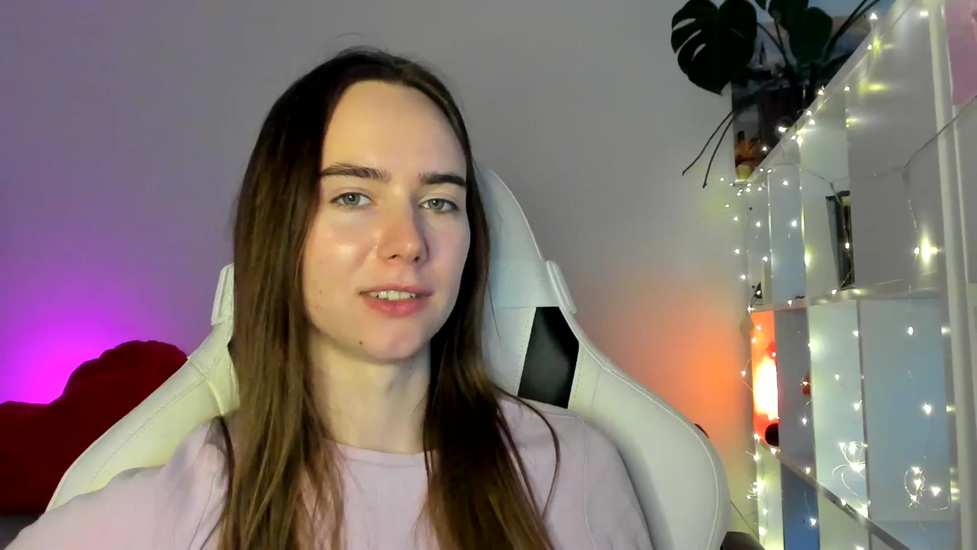 Gallery image thumbnail from OhAlisa's myfreecams stream on, 03/02/2026, 16:37 image 19 of 20