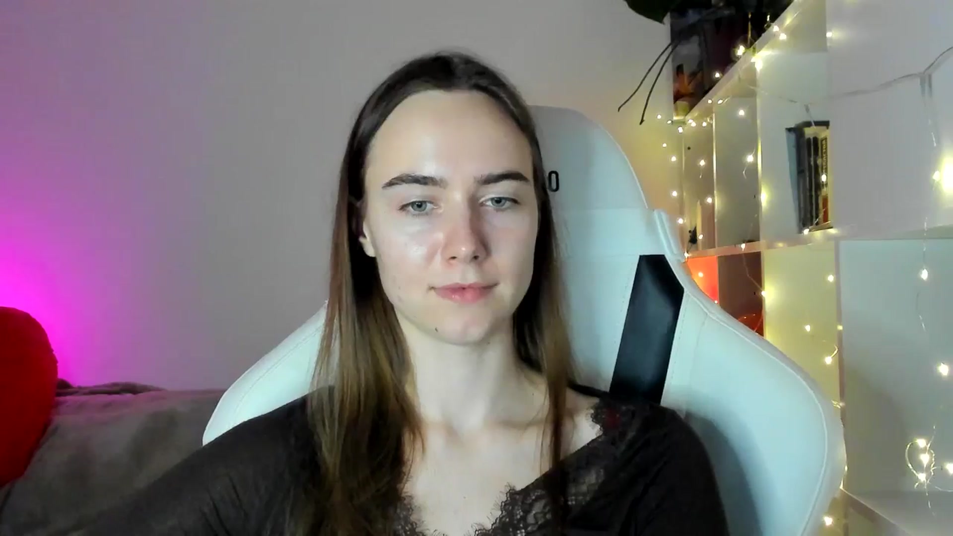 Gallery image thumbnail from OhAlisa's myfreecams stream on, 03/03/2026, 17:08 image 15 of 20