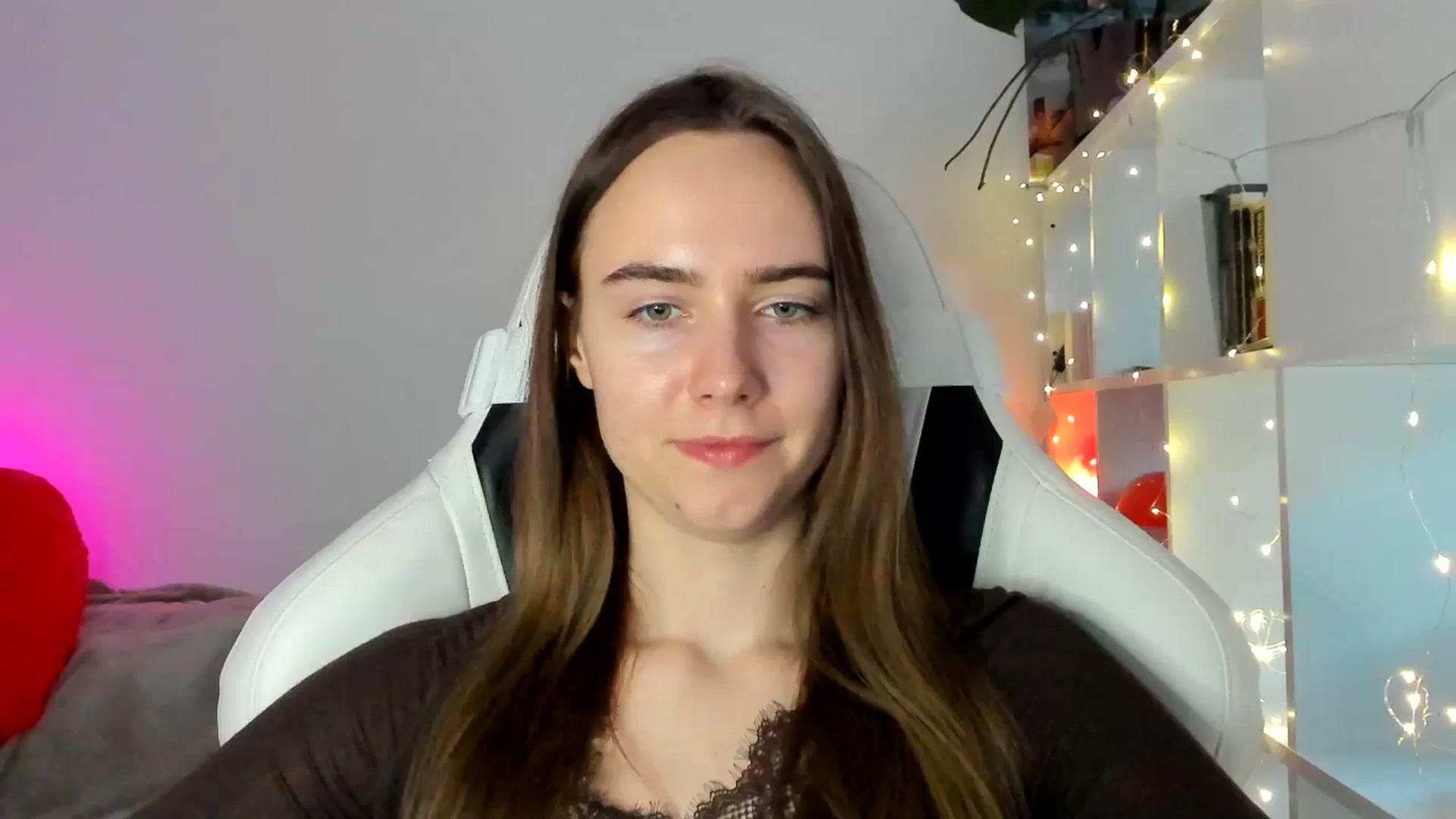 Gallery image thumbnail from OhAlisa's myfreecams stream on, 03/03/2026, 17:08 image 4 of 20