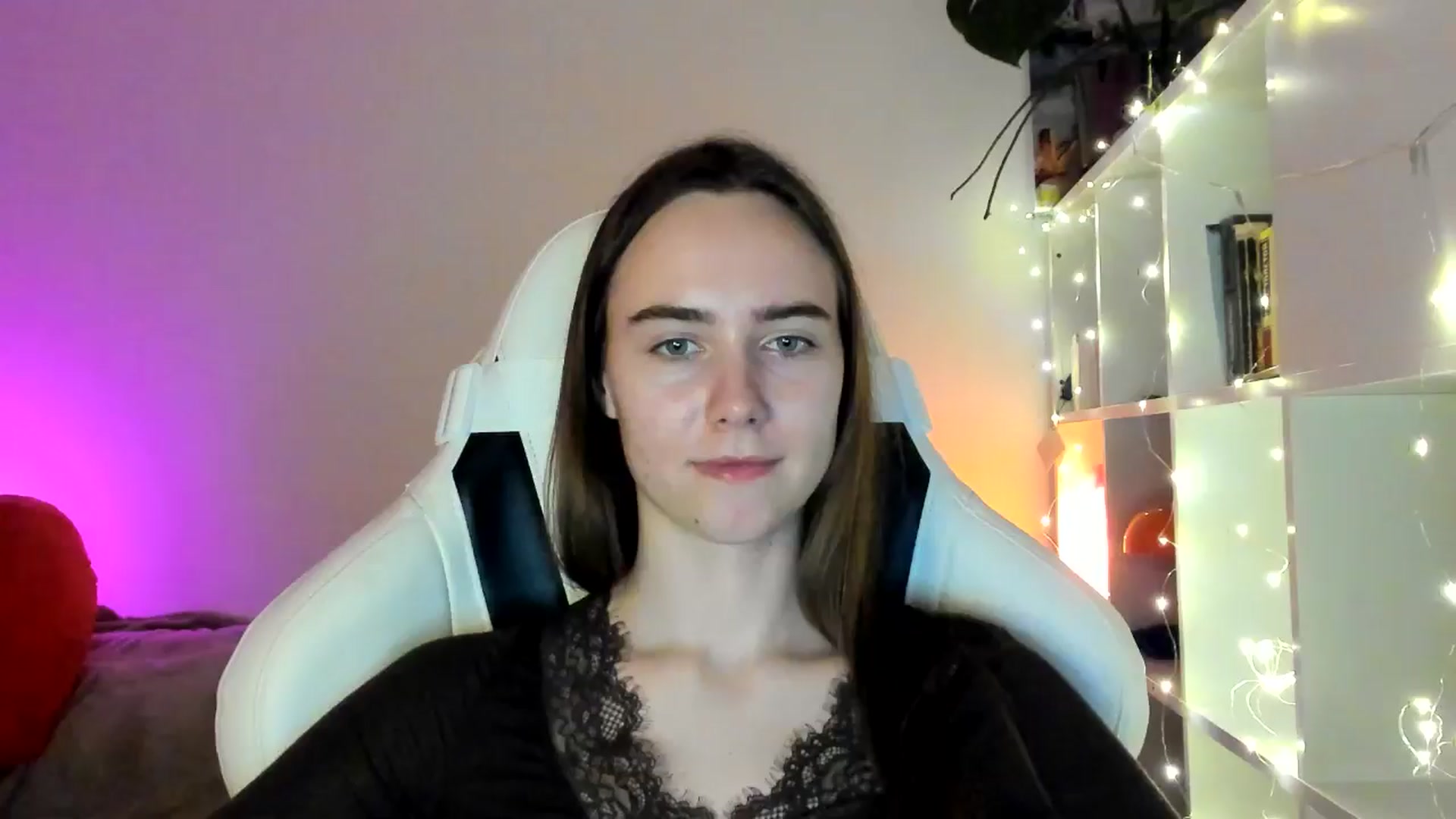 Gallery image thumbnail from OhAlisa's myfreecams stream on, 03/03/2026, 18:14 image 15 of 20