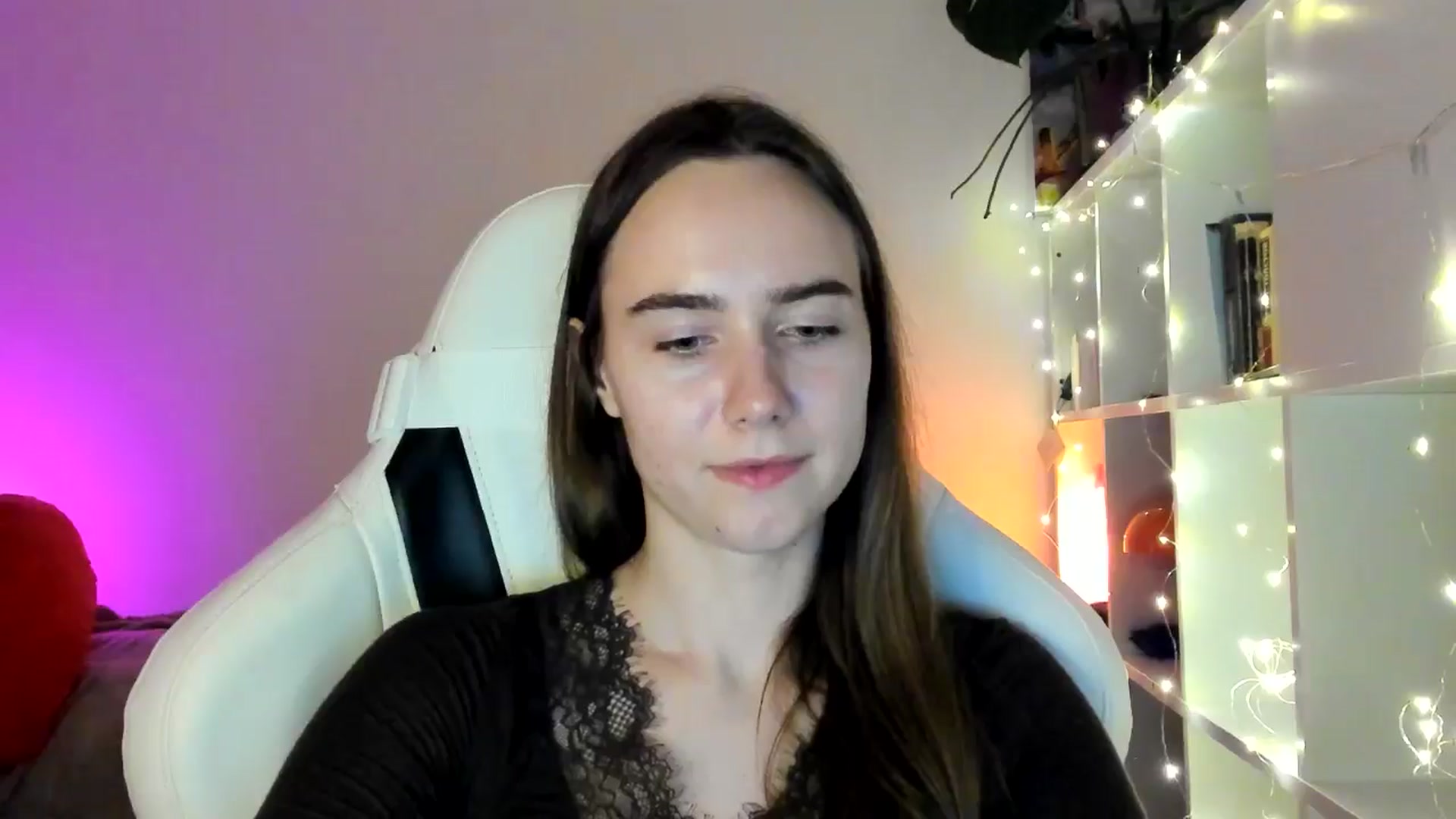 Gallery image thumbnail from OhAlisa's myfreecams stream on, 03/03/2026, 18:14 image 5 of 20