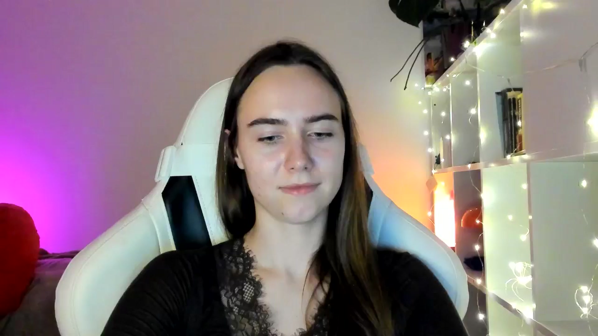 Gallery image thumbnail from OhAlisa's myfreecams stream on, 03/03/2026, 18:14 image 6 of 20