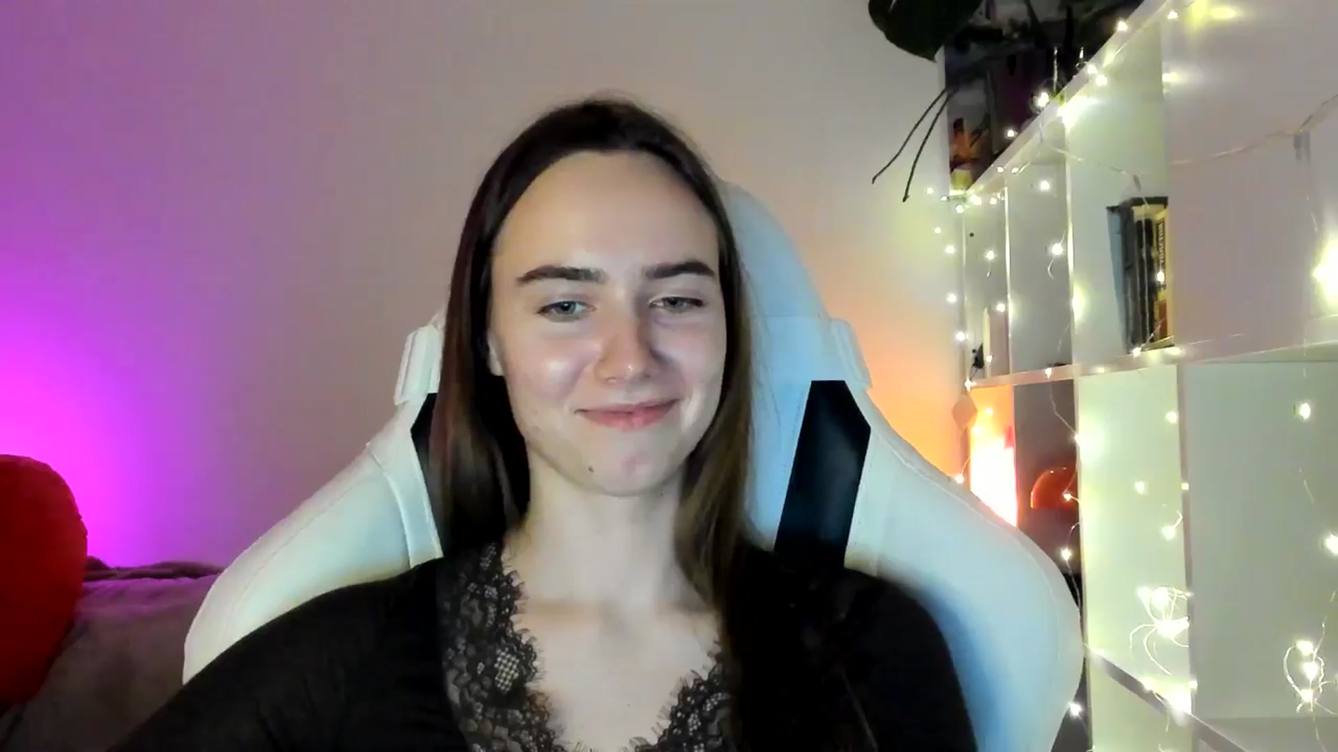 Gallery image thumbnail from OhAlisa's myfreecams stream on, 03/03/2026, 18:14 image 18 of 20