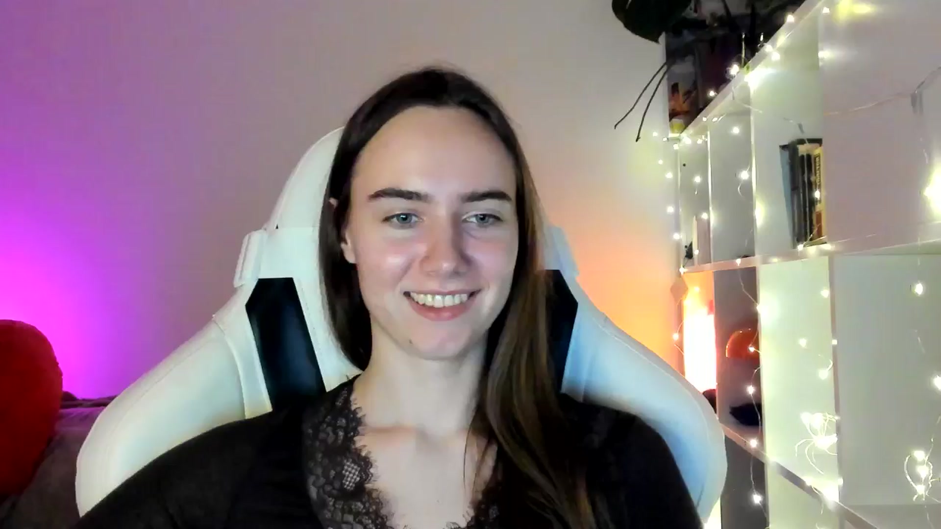 Gallery image thumbnail from OhAlisa's myfreecams stream on, 03/03/2026, 18:14 image 1 of 20