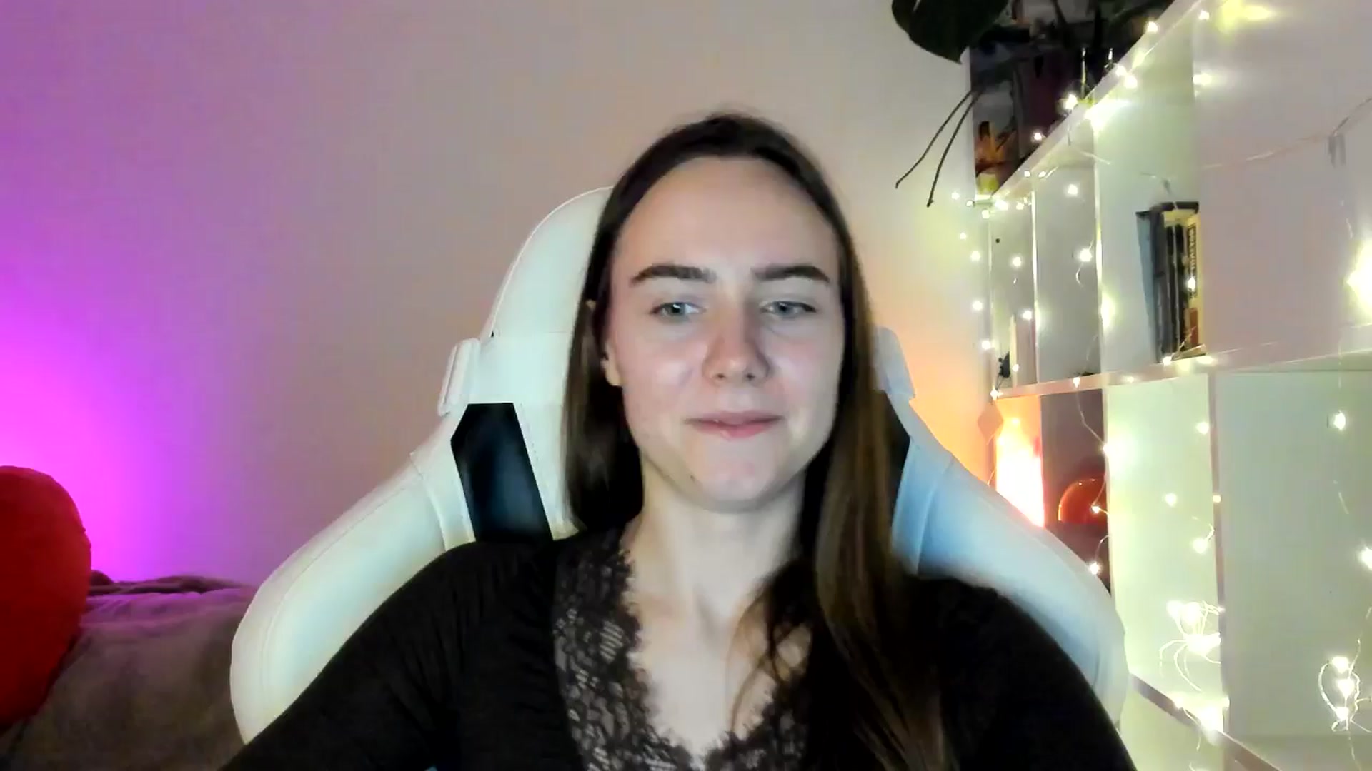 Gallery image thumbnail from OhAlisa's myfreecams stream on, 03/03/2026, 18:14 image 10 of 20